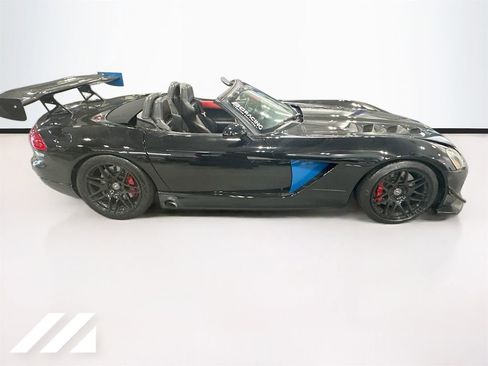 Used 2006 Dodge Viper SRT-10 RWD image 4