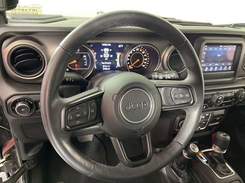 Used 2018 Jeep Wrangler Unlimited Sport S image 29