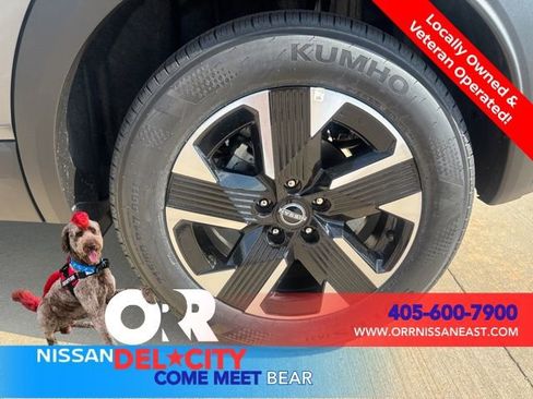 New 2025 Nissan Kicks SV w/ SV Premium Package AWD/4WD image 18