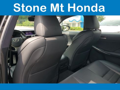 Used 2017 Lexus IS 200t F Sport w/ F Sport Package RWD image 10