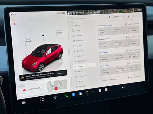 Used 2023 Tesla Model Y Long Range image 22
