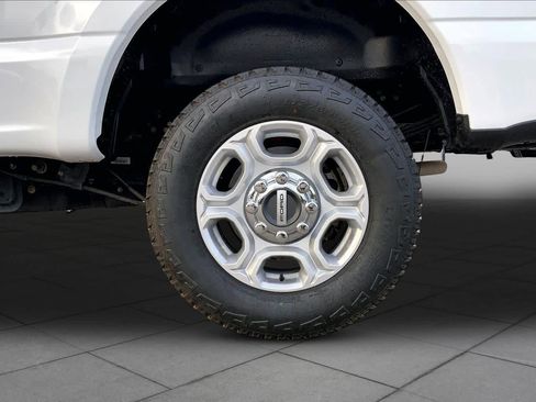 Used 2018 Ford F350 XL w/ Power Equipment Group RWD image 10