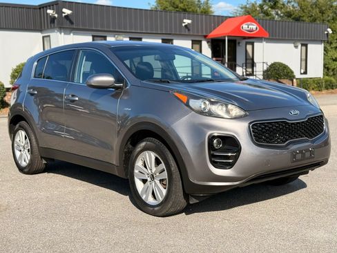 Used 2018 Kia Sportage LX AWD/4WD image 3