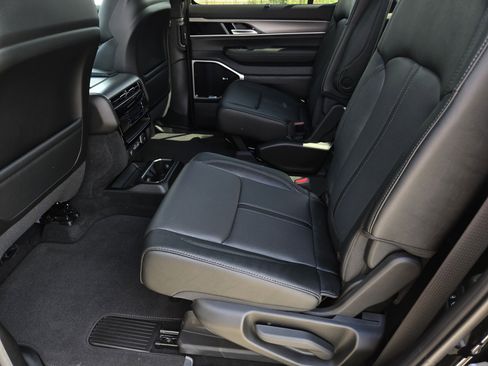New 2026 Jeep Grand Wagoneer Limited AWD/4WD image 20