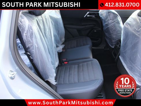 New 2026 Mitsubishi Outlander AWD image 16