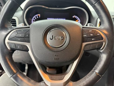 Used 2017 Jeep Grand Cherokee Altitude image 11