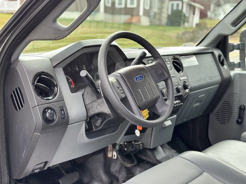 Used 2015 Ford F550 4x4 SuperCab Super Duty image 18