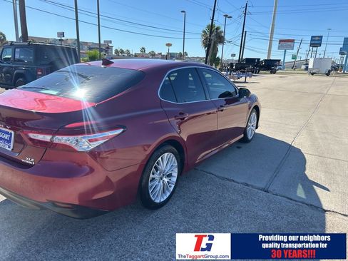 Used 2019 Toyota Camry XLE w/ Driver Assist Package image 7