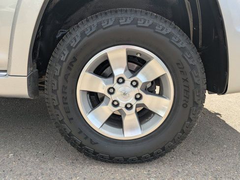 Used 2010 Toyota 4Runner SR5 AWD/4WD image 25