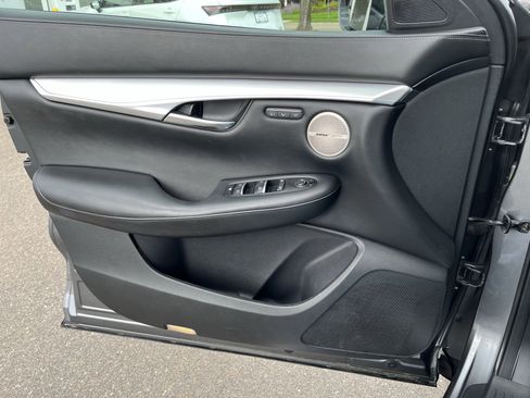 Used 2020 INFINITI QX50 Sensory image 14