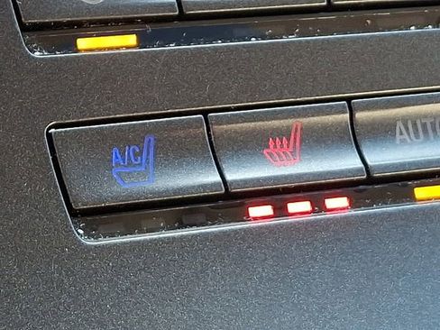 Used 2017 Lincoln MKX Reserve w/ Lincoln MKX Climate Package image 29