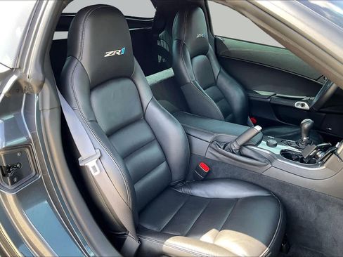 Used 2009 Chevrolet Corvette ZR1 w/ Preferred Equipment Group RWD image 8
