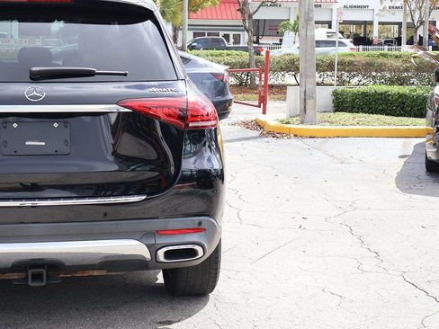 Used 2020 Mercedes-Benz GLE 350 4MATIC w/ Premium Package image 15