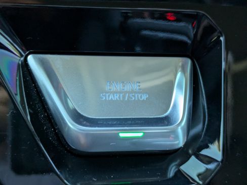 Certified 2025 GMC Sierra 1500 Denali AWD/4WD image 19