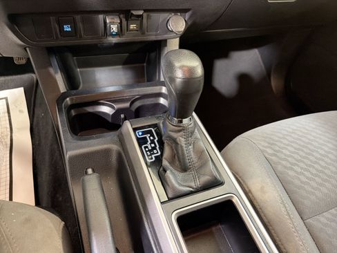 Used 2021 Toyota Tacoma SR5 image 20