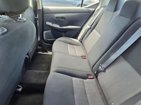 Used 2024 Nissan Sentra SV FWD image 11