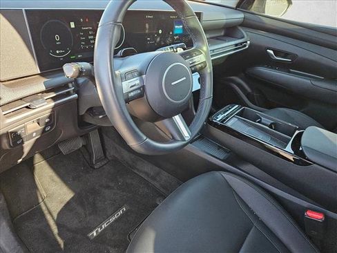 Certified 2025 Hyundai Tucson SEL image 9