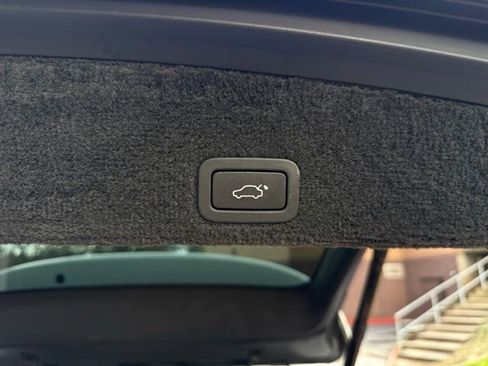 Used 2015 Volvo XC60 T5 Premier w/ Proximity Package image 31