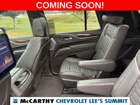 Used 2022 Cadillac Escalade Sport Platinum w/ Heavy-Duty Trailer Package AWD/4WD image 51
