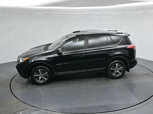Used 2017 Toyota RAV4 XLE w/ Protection Package image 42
