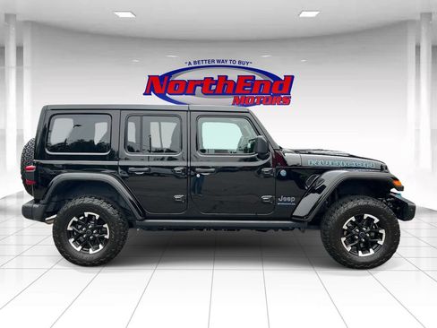 Used 2024 Jeep Wrangler Unlimited Rubicon 4xe AWD/4WD image 2