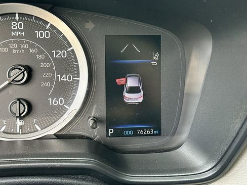 Used 2022 Toyota Corolla LE FWD image 27