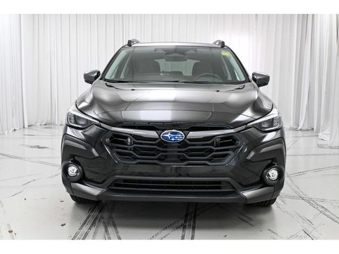 Used 2025 Subaru Crosstrek 2.5i Limited w/ Crosstrek Mirror Package image 3