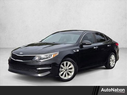 Used 2018 Kia Optima LX w/ 17" Alloy Wheels Package image 1