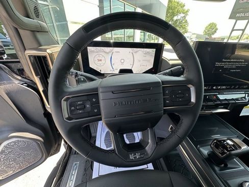 New 2025 GMC Hummer EV 2X image 18