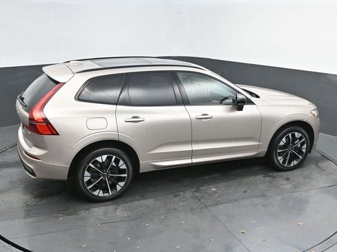 New 2026 Volvo XC60 T8 Plus w/ Protection Package Premier image 39