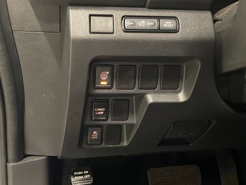 Used 2025 Nissan Frontier SV RWD image 29