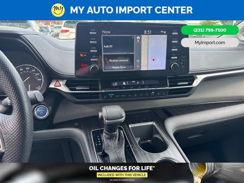 Used 2022 Toyota Sienna Limited AWD/4WD image 10