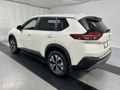 Used 2023 Nissan Rogue SV image 7