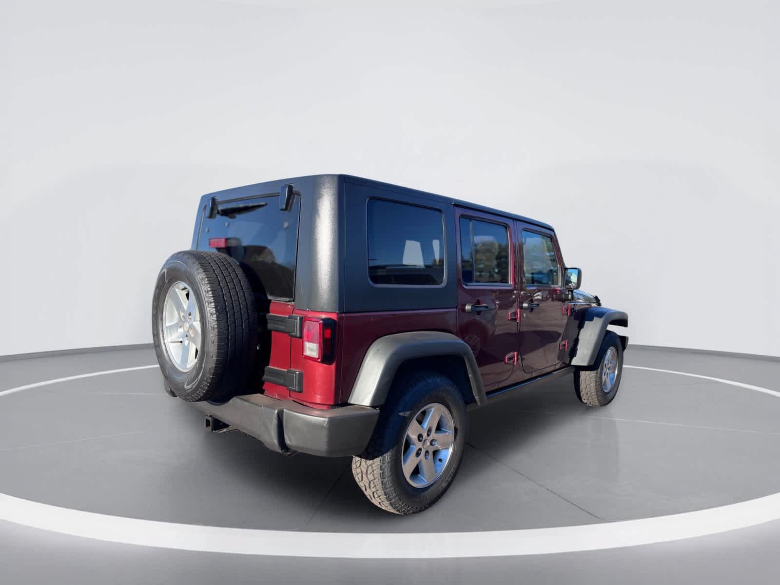 Used 2007 Jeep Wrangler Unlimited Rubicon w/ Dual Top Group AWD/4WD image 6