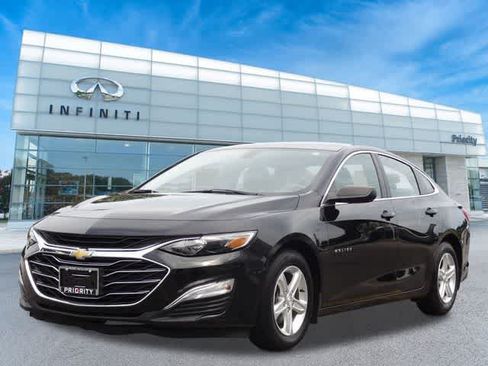 Used 2022 Chevrolet Malibu LS FWD image 1