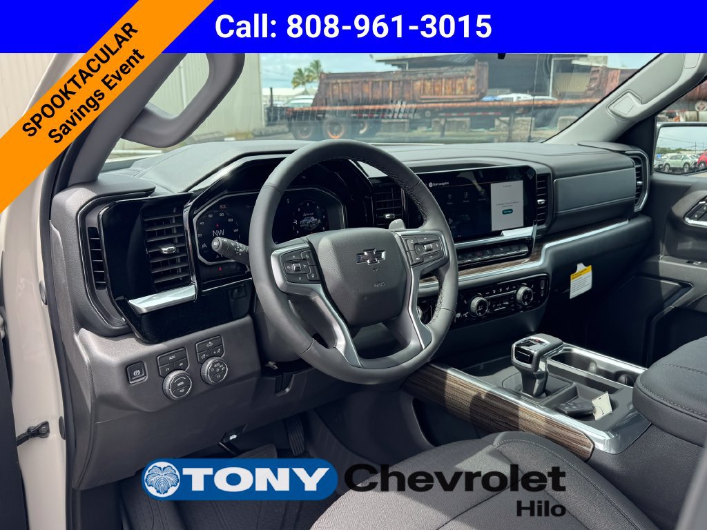 New 2026 Chevrolet Silverado 1500 RST w/ LPO, Dark Essentials Package AWD/4WD image 11