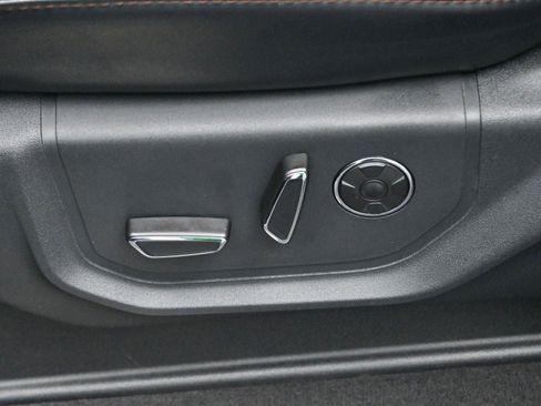 Used 2022 Ford F350 Platinum image 16