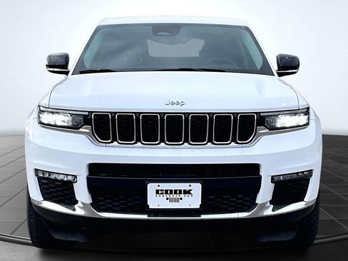 Used 2022 Jeep Grand Cherokee L Limited image 3