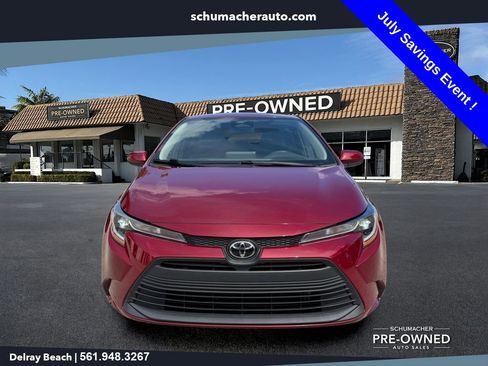 Used 2023 Toyota Corolla LE FWD image 2