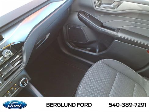 Used 2026 Ford Escape Active image 32