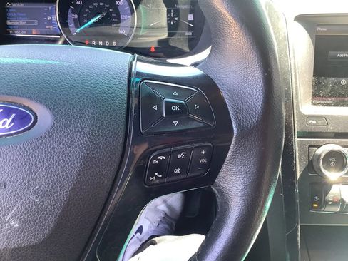 Used 2016 Ford Explorer XLT w/ Equipment Group 201A AWD/4WD image 27
