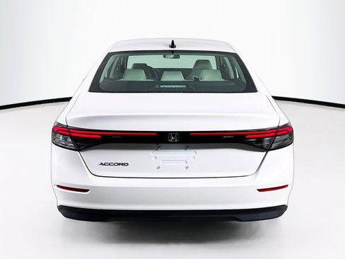 New 2025 Honda Accord SE image 31