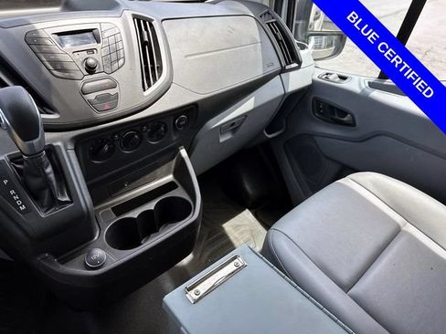 Certified 2019 Ford Transit 250 130 Low Roof RWD image 15