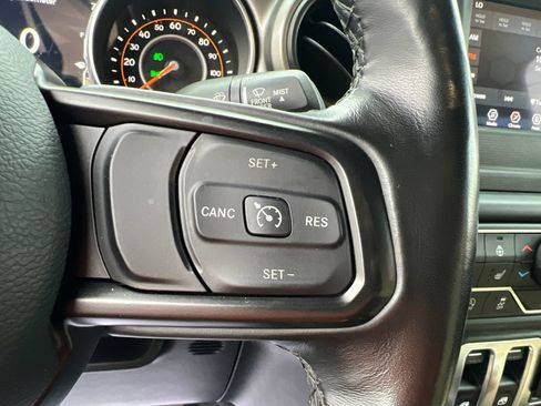 Used 2021 Jeep Wrangler Sport AWD/4WD image 28