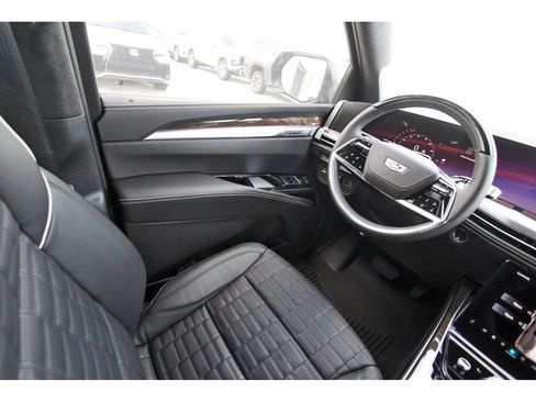 New 2026 Cadillac Escalade Platinum Sport w/ LPO, ONYX Package AWD/4WD image 8