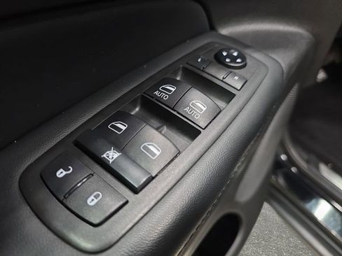 Used 2021 Jeep Grand Cherokee Limited AWD/4WD image 27