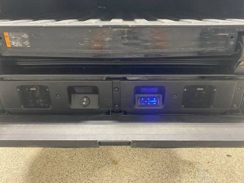 Used 2021 GMC Sierra 2500 AT4 w/ AT4 Premium Plus Package AWD/4WD image 39