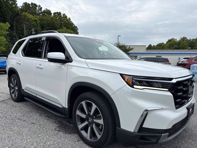 Certified 2023 Honda Pilot Elite image 11