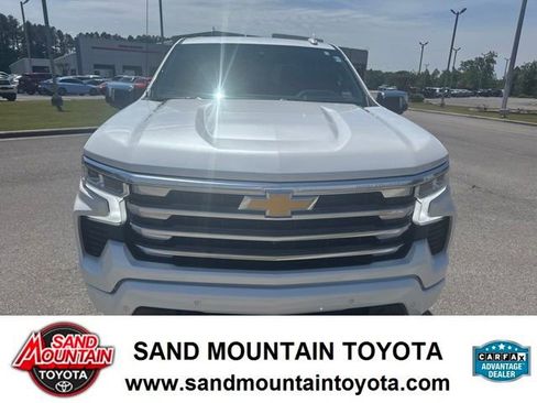 Used 2023 Chevrolet Silverado 1500 High Country AWD/4WD image 7