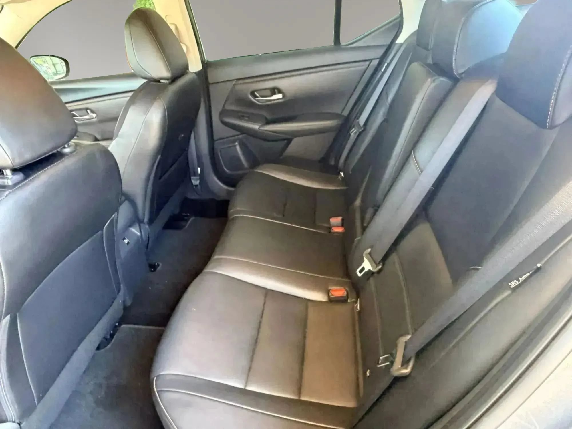 Used 2023 Nissan Sentra SR w/ SR Premium Package FWD image 26
